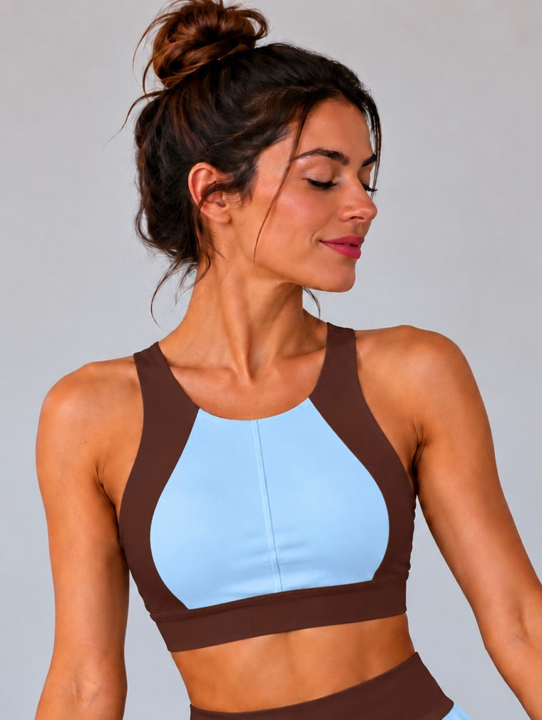 Top Cropped Amandha Beachers