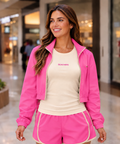 Kit 3 Peças Conjunto Jaqueta Feminina Cropped Esportiva com Bolsos, Zíper e Gola Alta Ellen, Blusa Regata Active Larissa e Bermuda Short Active Bruna com Viés Beachers