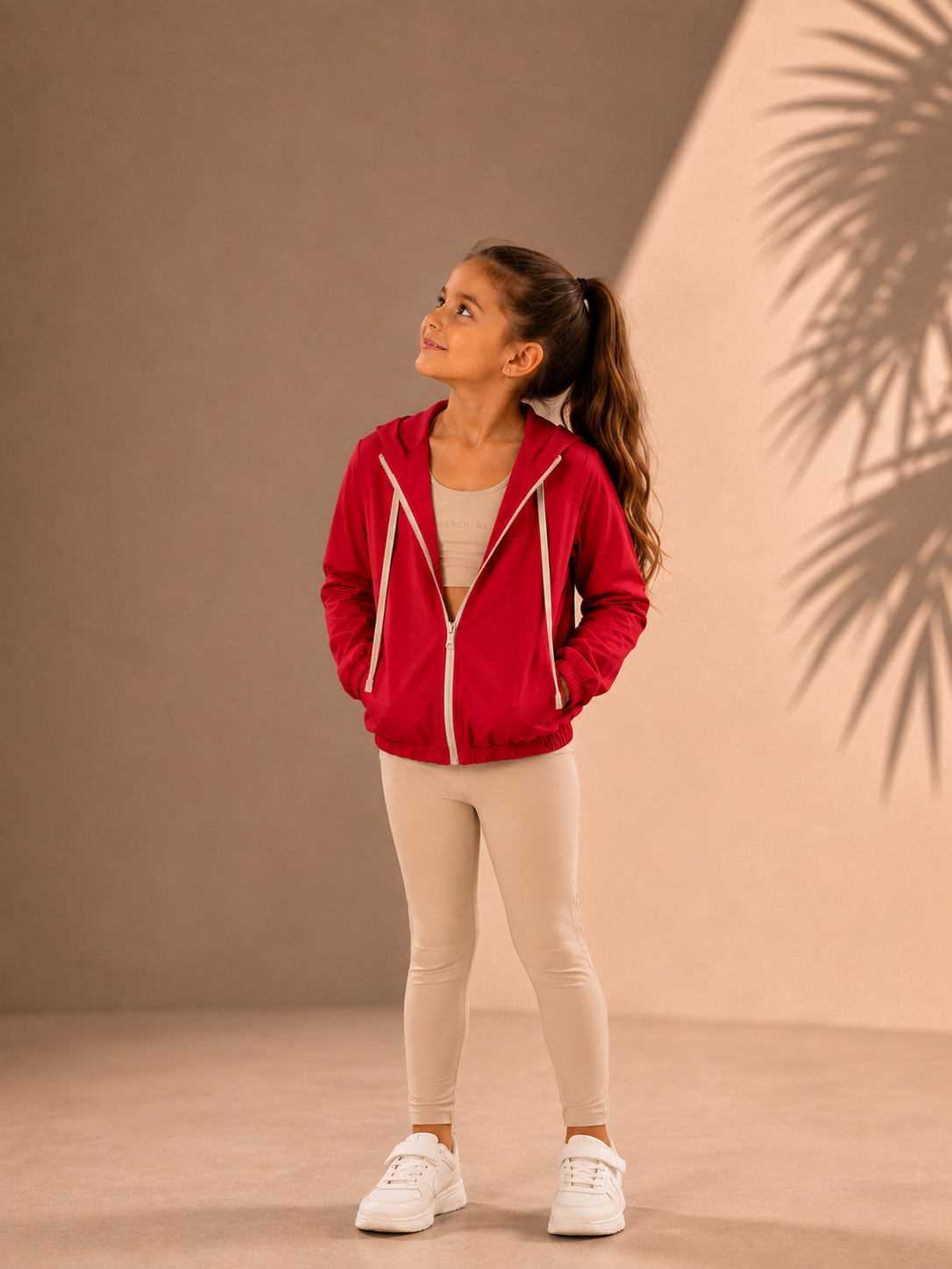 Jaqueta Infantil Feminina Esportiva Fit Corta Vento com Capuz e Bolsos Laterais Rafaela Beachers