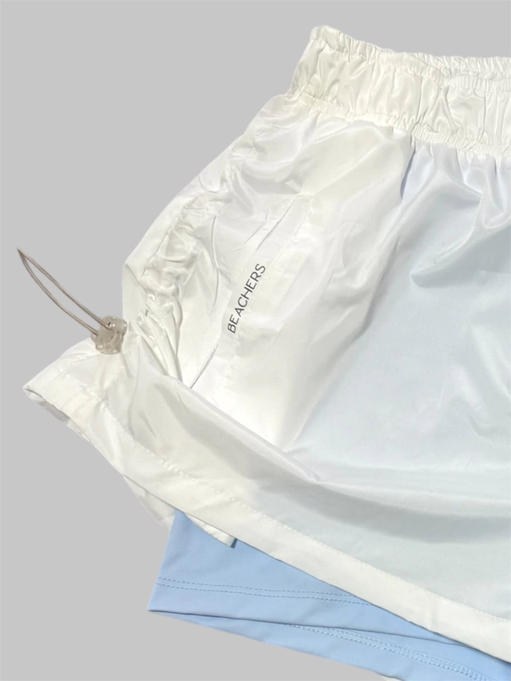 Bermuda Short Active Laura com Reguladores e Bolsos nas Laterais Beachers