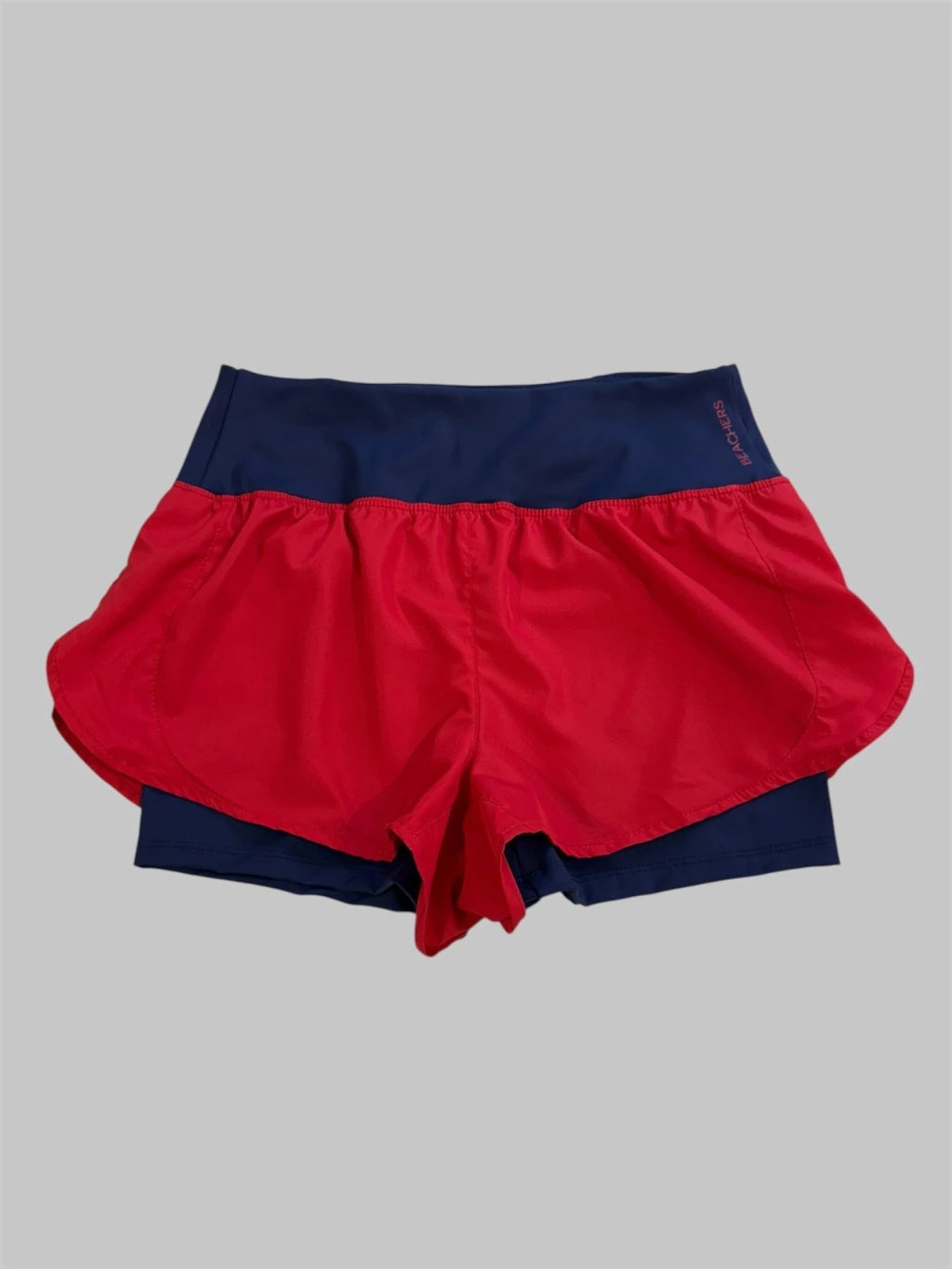 Bermuda Short Active Virgínia com Bolso Zíper no Cós Atrás Beachers