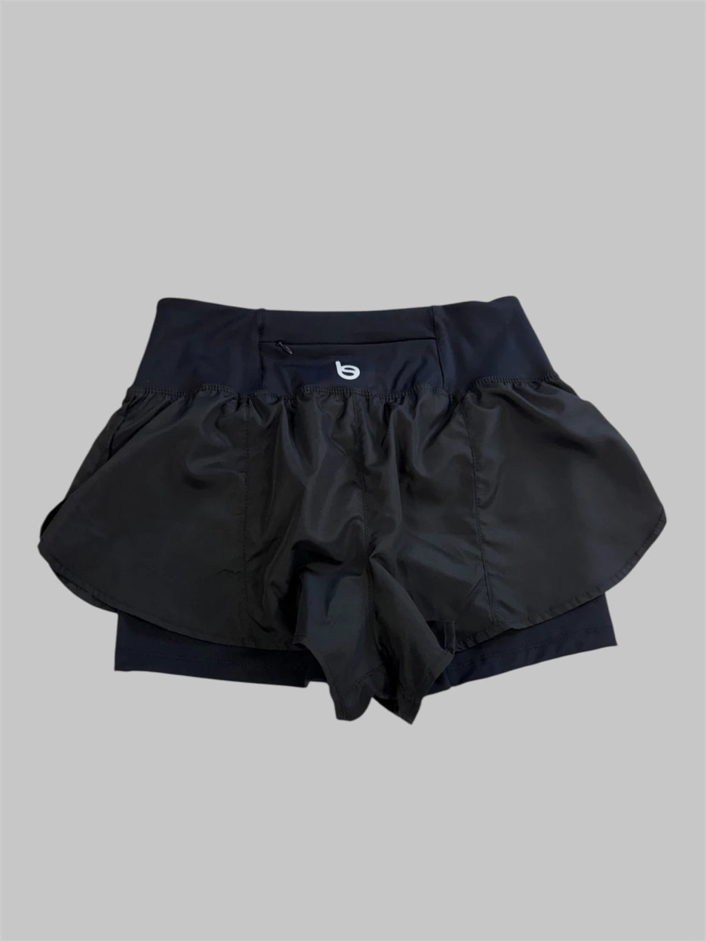 Conjunto Blusa Cropped Active Zoe e Bermuda Short Active Virgínia com Bolso Zíper no Cós Atrás Beachers