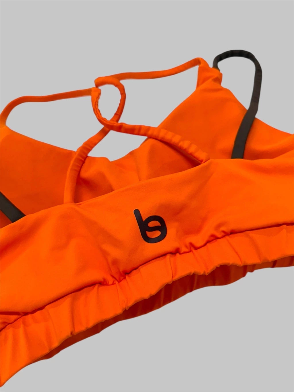 Top Esportivo Fitness Alcinhas em X Active Recortes Isabela Beachers
